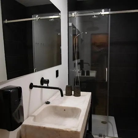 Casinha Do Corvo