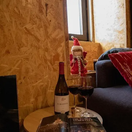 Casinha Do Corvo Apartman
